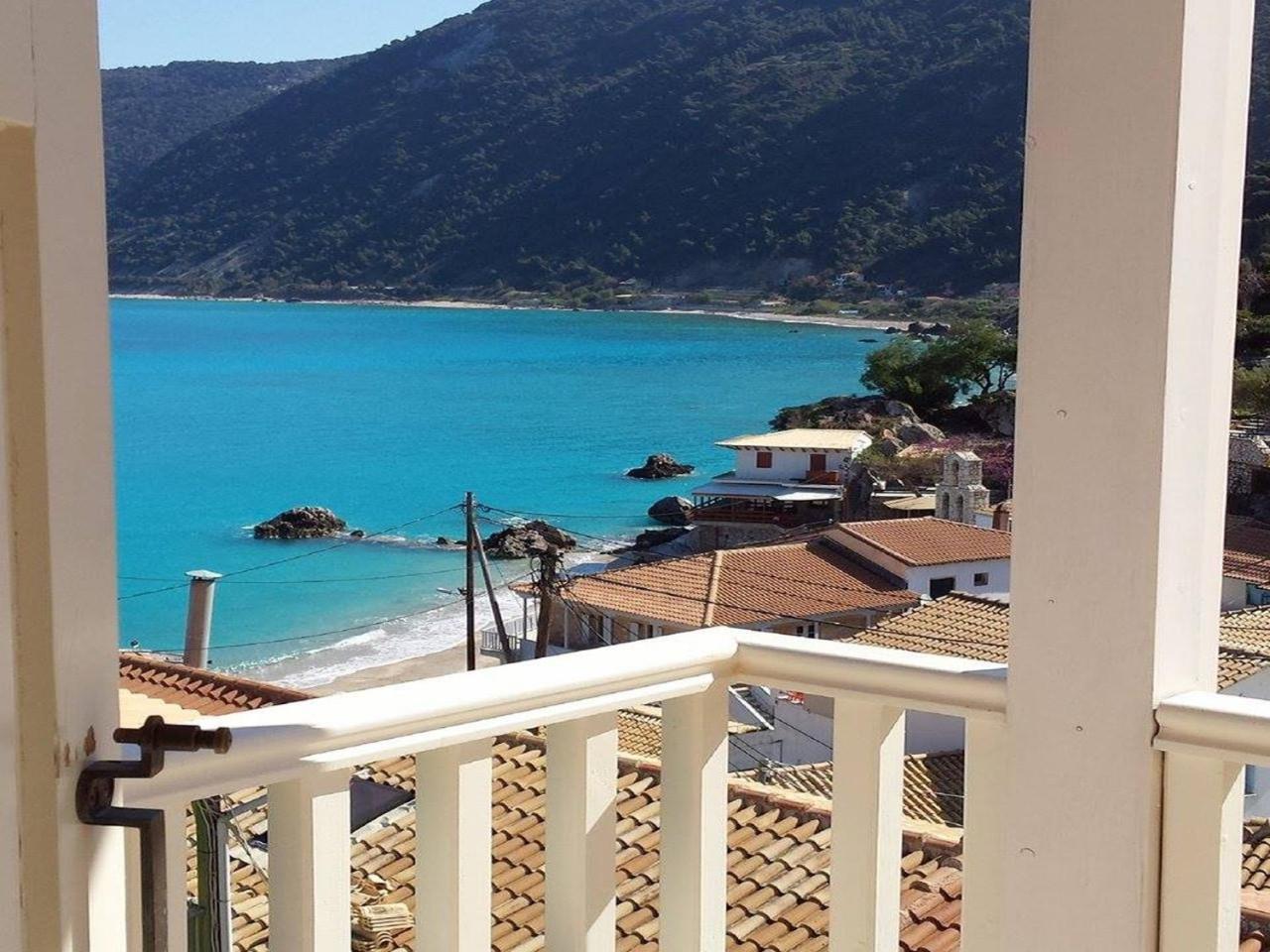 Ionis Hotel Áyios Nikítas Exterior foto