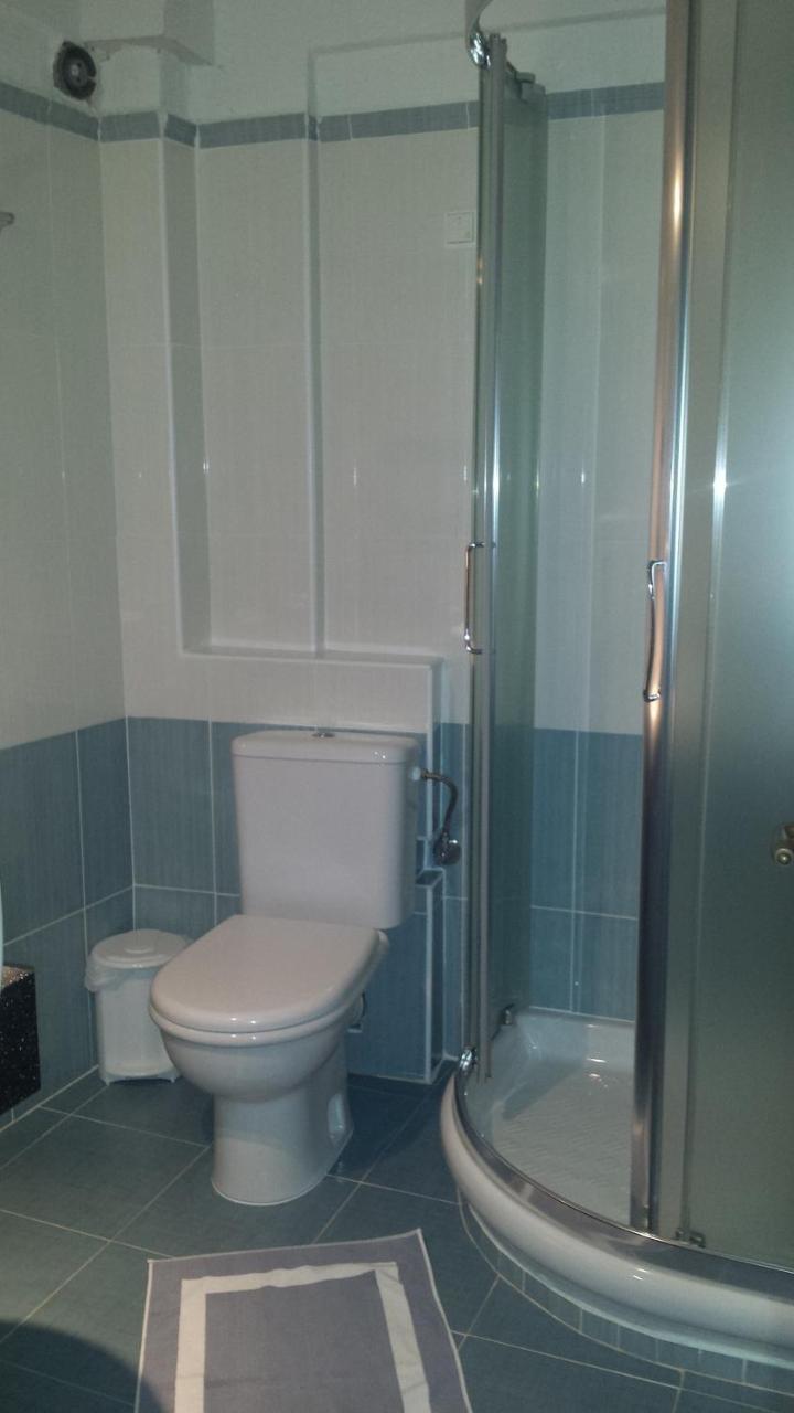 Ionis Hotel Áyios Nikítas Habitación foto